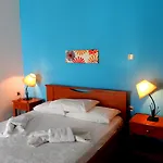 Papafotis & 4*