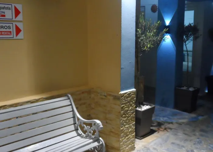 Papafotis & 公寓式酒店 4*