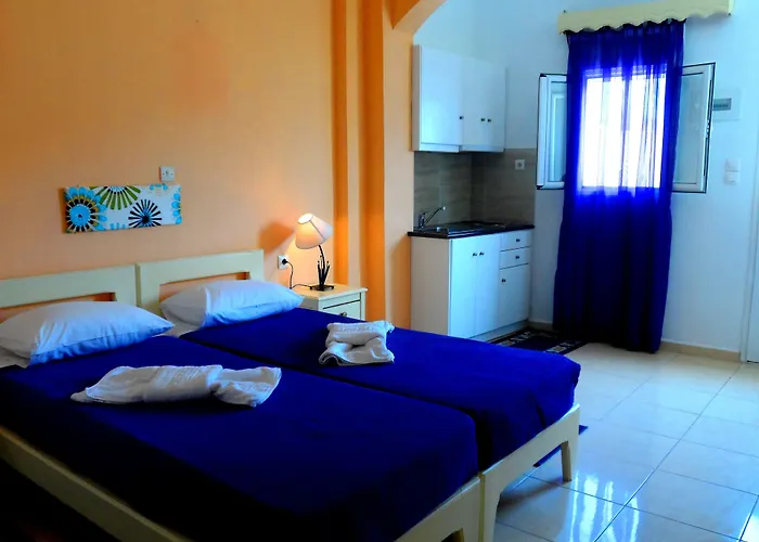 Papafotis & 公寓式酒店 Alinda (Leros)