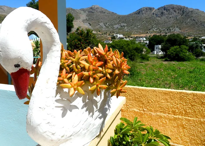 Papafotis & 公寓式酒店 Alinda (Leros)